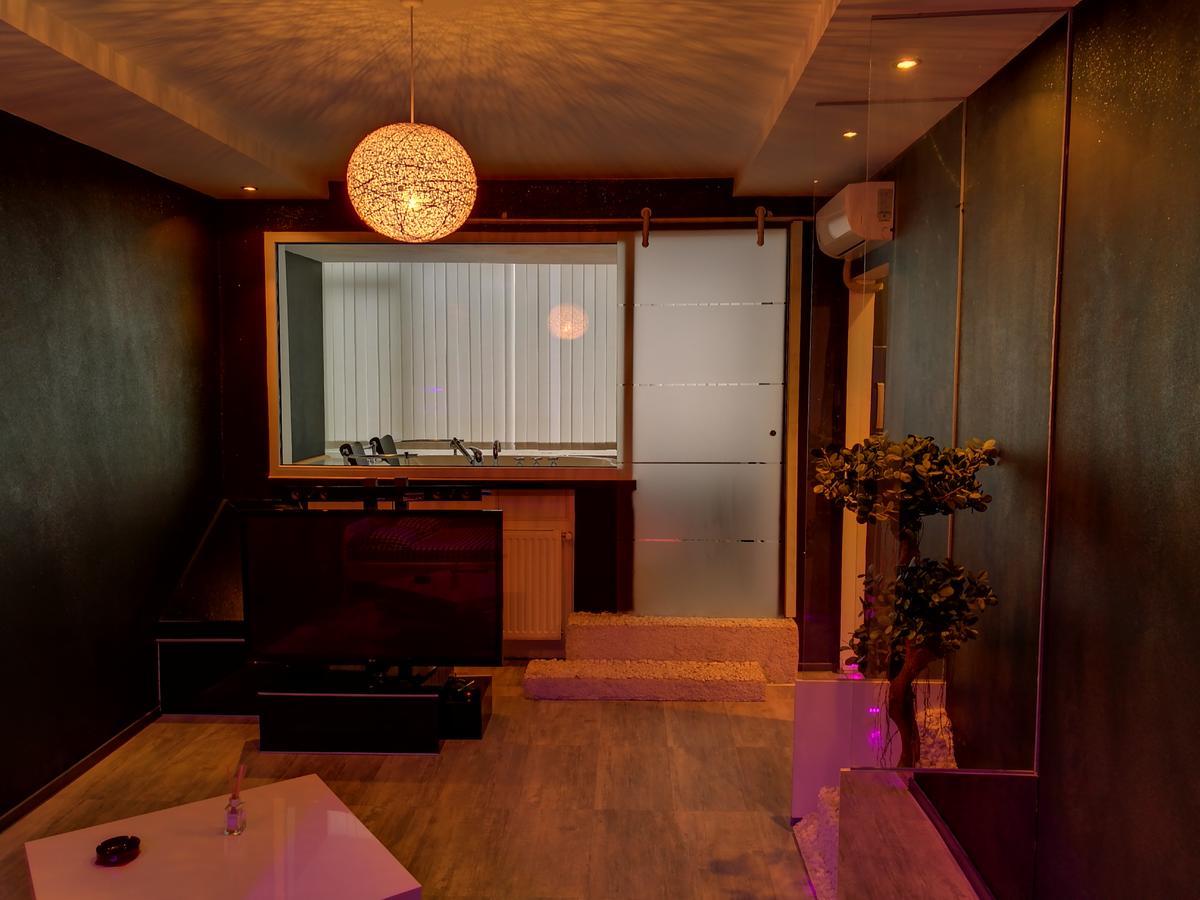 Excentric Studio 1 Braşov Buitenkant foto